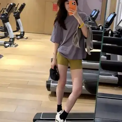 方玲